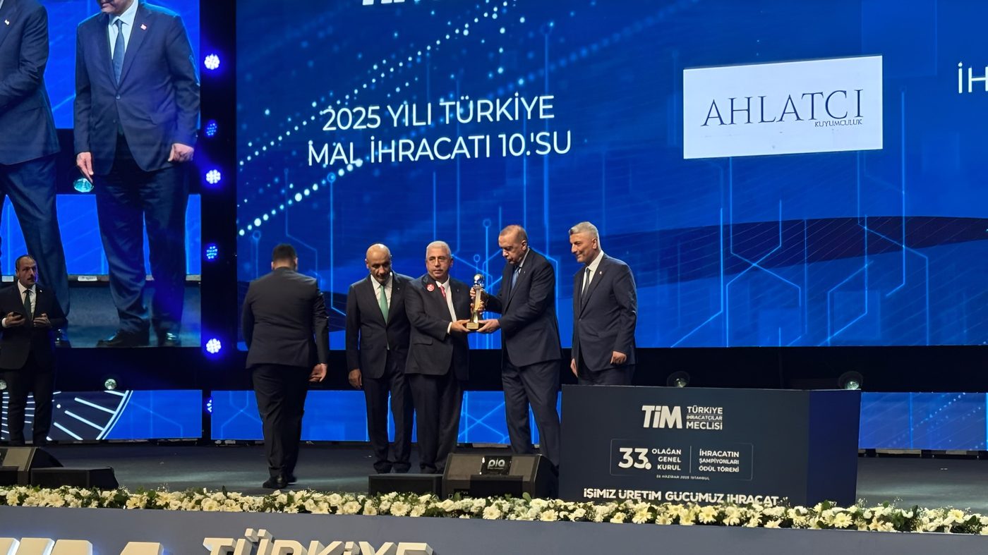 Jewelry Sector Export Champion Ahlatcı Received Its Award from President Erdoğan